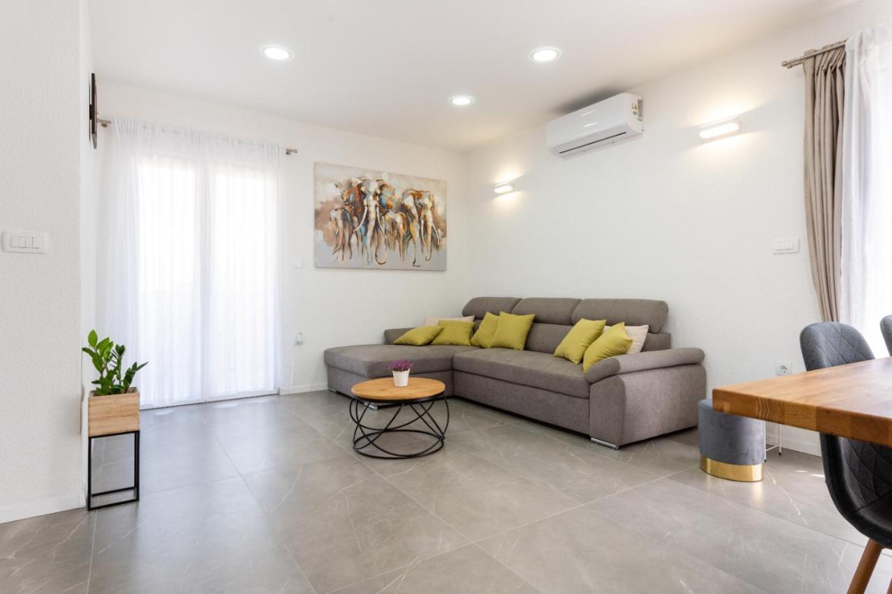 Apartment Vuletin Kaštela Exterior foto